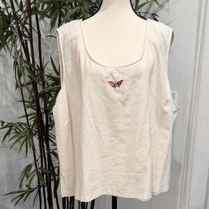 Women's Cream Butterfly Embroidered two-piece set. Size Women’s 4X
